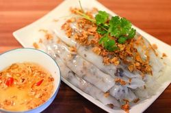 Bánh cuốn Việt Nam lọt top 10 món ăn hấp dẫn nhất thế giới