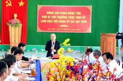 Chính trị - Xã hội Theo dòng thời sự Gần dân, lắng nghe dân để tập trung giải quyết kịp thời các vướng mắc