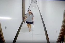 Người phụ nữ cầm dao đe dọa hàng xóm ở chung cư được đưa tới bệnh viện tâm thần