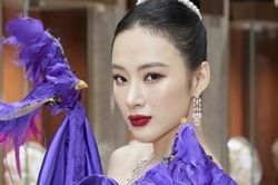 Angela Phương Trinh tái xuất mảnh mai cùng trang phục ấn tượng