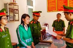 Bắt nữ chủ hụi chiếm đoạt 27 tỷ đồng của 30 người chơi