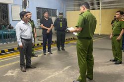 Giám đốc và phó giám đốc trung tâm đăng kiểm ở Đà Nẵng bị khởi tố