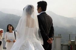 Mẹ đưa con trai đi khám tâm thần 4 lần vì 38 tuổi còn độc thân