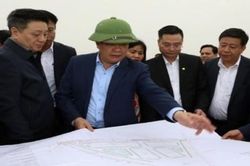 Bí thư Thành ủy Đinh Tiến Dũng kiểm tra tiến độ giải phóng mặt bằng Dự án Vành đai 4