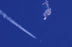 Mỹ bắn rơi UFO bay bên trên bang Alaska