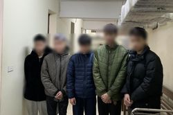 Nghĩ rằng đồng nghiệp hay nói xấu mình, thanh niên tụ tập nhóm người làm điều rùng rợn