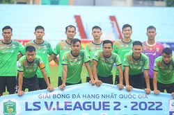 'Nín thở' chờ CLB chưa có nhà tài trợ: Ai cứu ở phút bù giờ?
