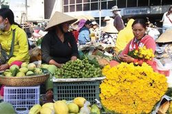 Kinh tế Thông tin thị trường Tạm dừng hoạt động kinh doanh mua bán tại đường Chương Dương để chỉnh trang