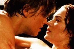 Cảnh nóng trên xe của 'Titanic'