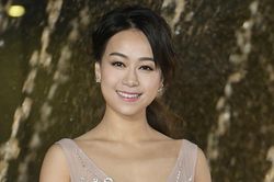 'Á hậu giật chồng' Huỳnh Tâm Dĩnh trở lại showbiz sau thời gian bị tẩy chay