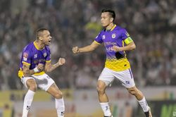 5 bàn thắng được ghi trong trận Hồng Lĩnh Hà Tĩnh gặp Hà Nội FC