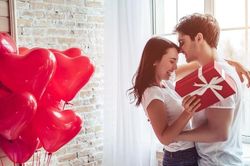 'Cánh mày râu' nói gì về Ngày lễ tình nhân?