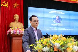 Thứ trưởng Bộ GD-ĐT: Giáo viên, học sinh hãy trải nghiệm ChatGPT