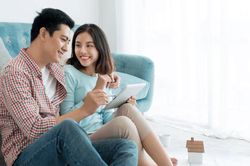 Khi yêu nhau người ta thường làm gì?