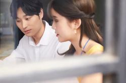 Bạn trai muốn cùng đứng tên sổ đỏ mới chịu làm đám cưới
