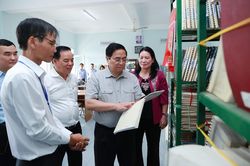 Thủ tướng Phạm Minh Chính thăm, làm việc tại tỉnh Bến Tre