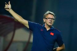 Ông Philippe Troussier trở thành HLV trưởng tuyển Việt Nam