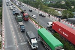 Hà Nội điều chỉnh phương án cấm xe trên cầu Nhật Tân, Thanh Trì