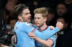 Bảng xếp hạng Ngoại hạng Anh hôm nay 16/2: Man City lên ngôi đầu