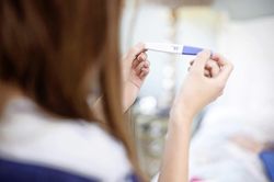 Gần 1% bé gái quan hệ tình dục trước 15 tuổi