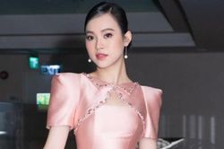 Thần thái tự tin và vóc dáng gợi cảm của Á hậu Trịnh Thùy Linh