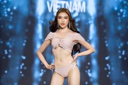 Sexy quá đà, MC Thanh Thanh Huyền trượt top 10 Miss Charm không oan