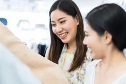 Biết lý do anh trai mua quà đắt tiền tặng bố vợ, tôi mừng cho anh