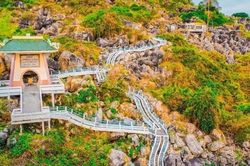 'Kho tàng lịch sử' giữa núi rừng