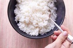 Ăn cơm kiểu này, người phụ nữ không ngờ mắc tiểu đường