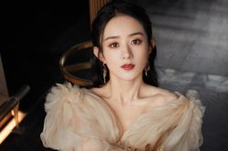 Vừa có tin vui, Triệu Lệ Dĩnh khoe tiếng Anh cực nuột nhưng lại bị soi nhan sắc khác lạ