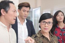Bị bố chồng chèn ép và dọa đuổi ra khỏi nhà, con dâu bình tĩnh đưa ra tờ giấy khiến ông choáng váng chuyển sang nịnh nọt