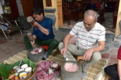 Nhớ giò chả Ước Lễ - phong vị một thời của đất Hà thành