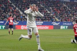 Thắng nhẹ Osasuna, Real Madrid quyết đua vô địch cùng Barca
