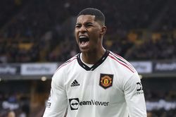 Tin nóng bóng đá sáng 19/2: MU trao đặc ân cho Rashford