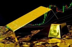 Giá vàng hôm nay 19/2/2023, Giá vàng gặp 'cơn gió ngược', nhà đầu tư hoảng sợ trước Fed 'diều hâu', cuộc chơi cần sức bền, SJC thận trọng
