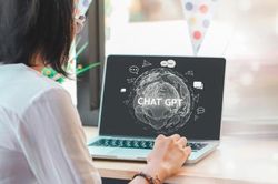 ChatGPT giúp ích cho các nhà báo nhiều hơn là đe dọa lấy mất việc