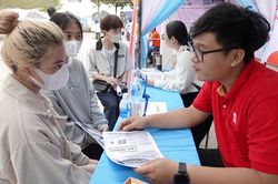 1.000 lượt người tham gia phiên giao dịch việc làm huyện Phú Tân