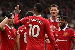 Kết quả Ngoại hạng Anh vòng 24: MU đại thắng, Tottenham lọt vào Top 4