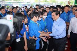 Thủ tướng đối thoại với thanh niên về nhân lực trẻ chất lượng cao đáp ứng kỷ nguyên 4.0