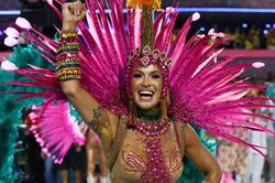 Lễ hội Carnival Rio de Janeiro - 'Sàn chiến' của các vũ công samba