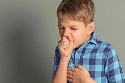 Những điều cần lưu ý khi chăm sóc trẻ mắc viêm đường hô hấp trên