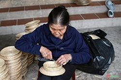 Mây tre đan Ninh Sở dùng nội lực và sức hấp dẫn vươn mình xuất ngoại