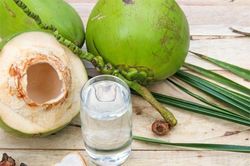 Những thời điểm không nên uống nước dừa kẻo hại thân