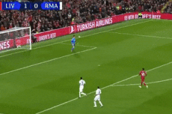 Courtois, Alisson cùng mắc sai lầm ngớ ngẩn
