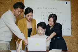 Bài học của gen Y khi làm sếp gen Z