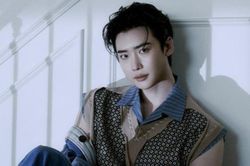 Lee Jong Suk ở độ tuổi ngoài 30, muốn cạnh tranh và định hướng một cách thực tế