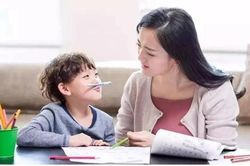 Bố Tiến sĩ, mẹ Thạc sĩ con vẫn 'đội sổ': Đã đến lúc bớt đi những kỳ vọng