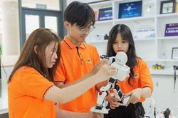 Trí tuệ nhân tạo có thay thế được con người? – Bài 4: Cần chiến lược thích ứng trong giáo dục