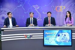 TỔNG THUẬT: Tọa đàm 'Ngành y vượt khó'