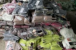 Tạm giữ hàng nghìn áo phông có dấu hiệu giả mạo nhãn hiệu Louis Vuitton, Gucci